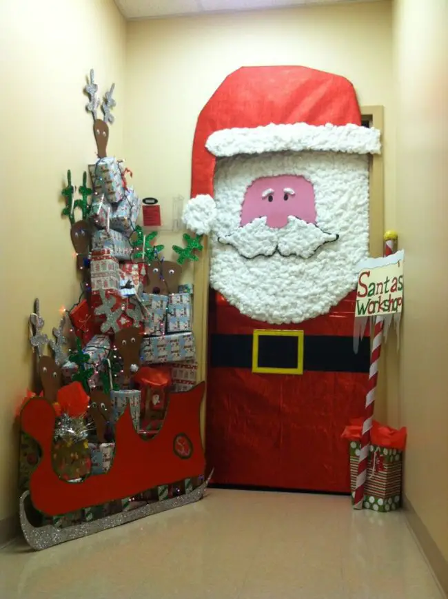 Festive Santa Workshop Entrance Decor Ideas