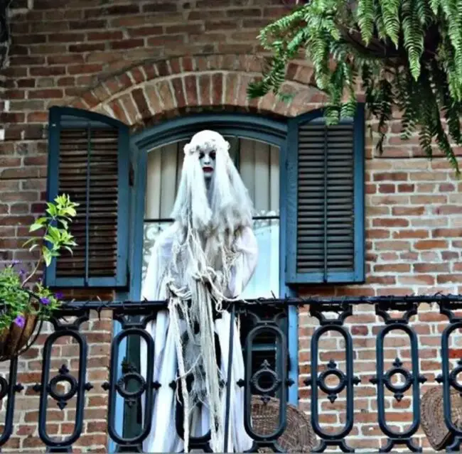 Ghosts Hanging for a Spooky Balcony Touch