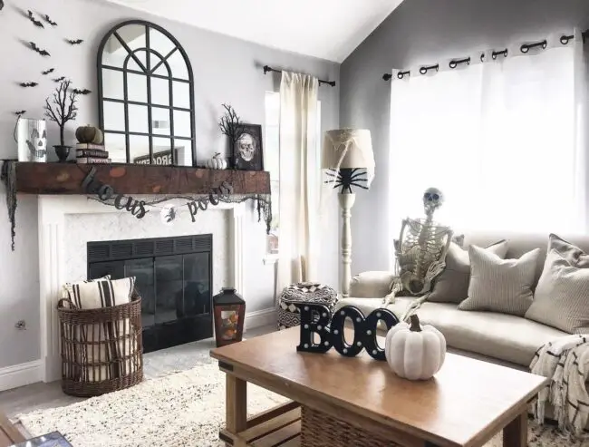 Hocus Pocus-Inspired Living Room Decor