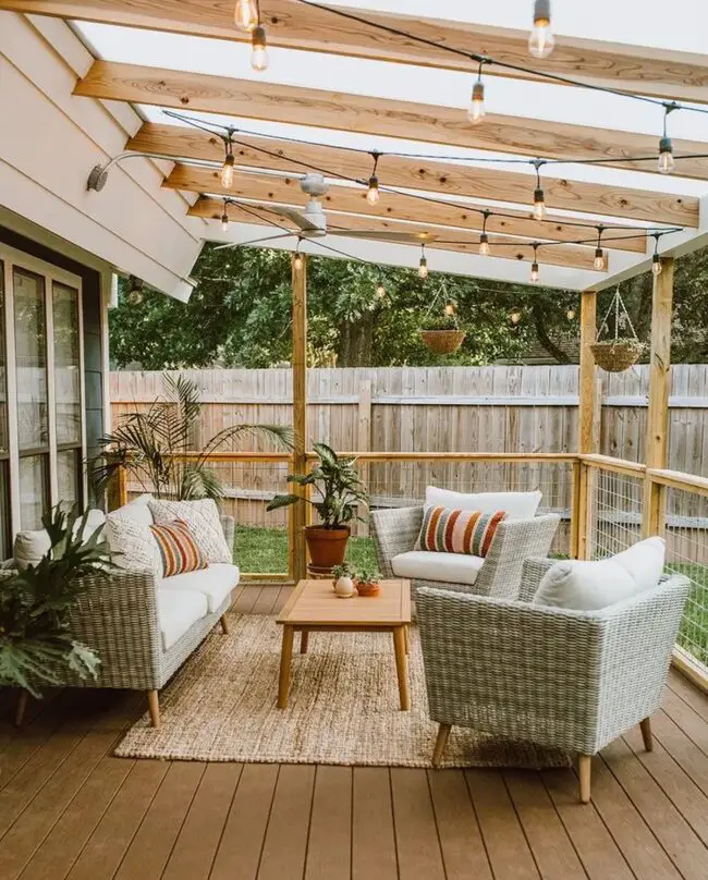 Sleek Minimalism Beneath a Pergola