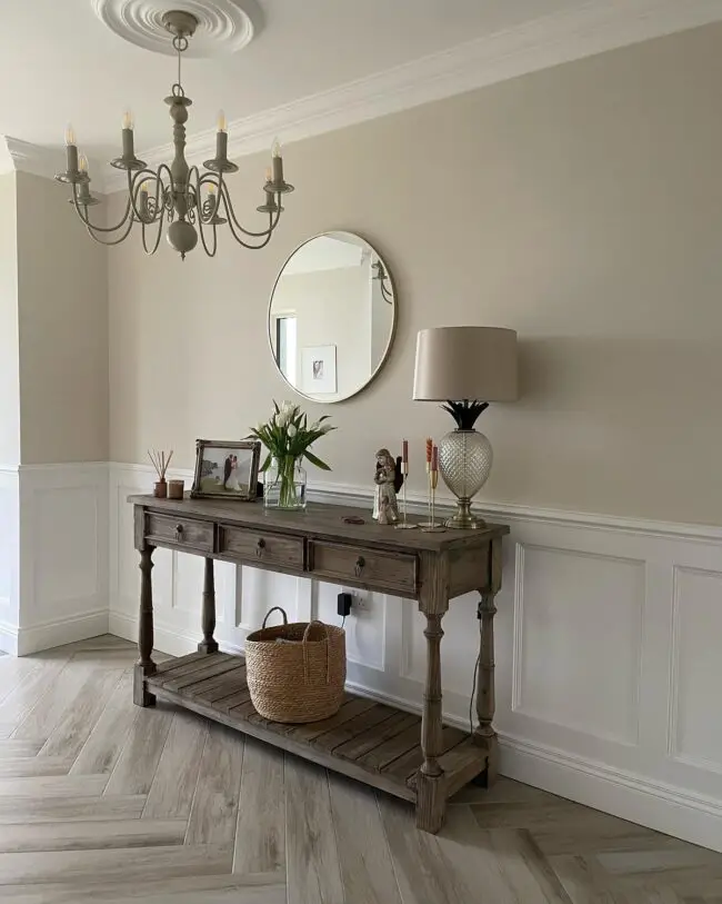 Styling Your Console Table: Decor and Accents