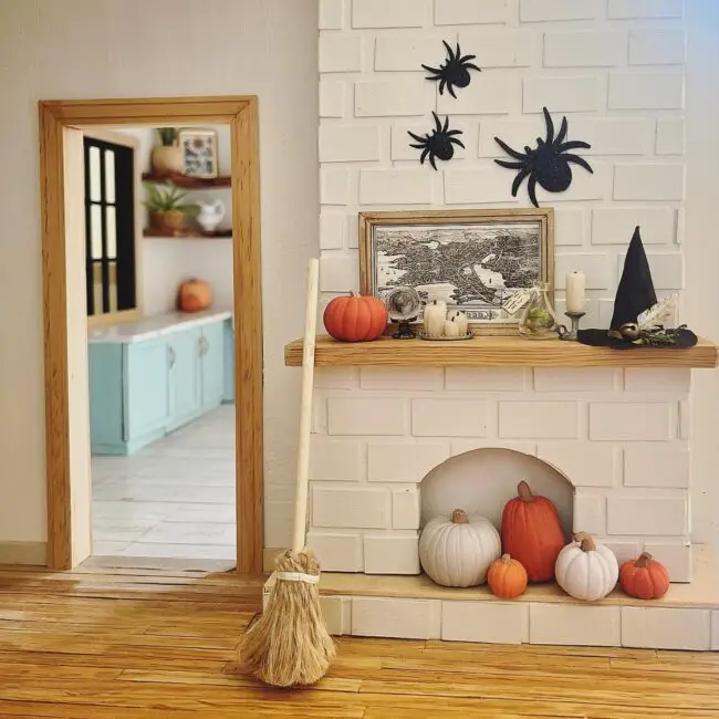 Charming Indoor Spider Accents