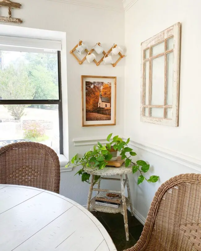 Bright, Inviting Breakfast Nook