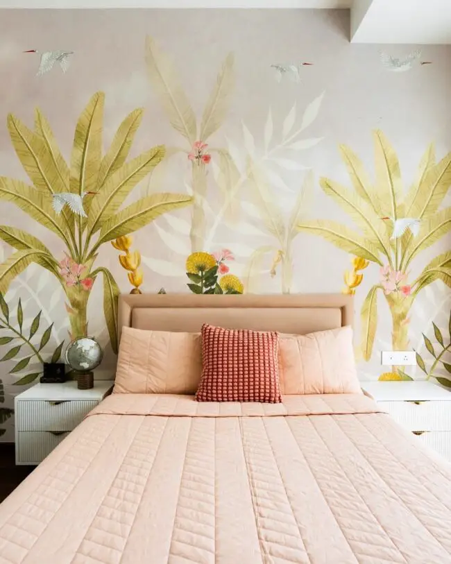 Tropical Style with Large Leaf Motifs