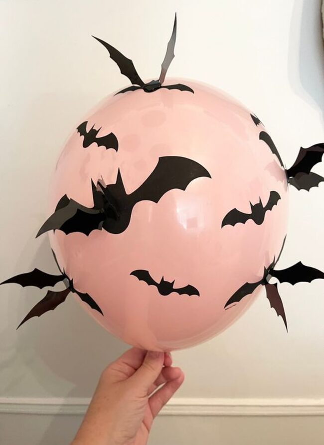 Bat-Inspired Halloween Balloons