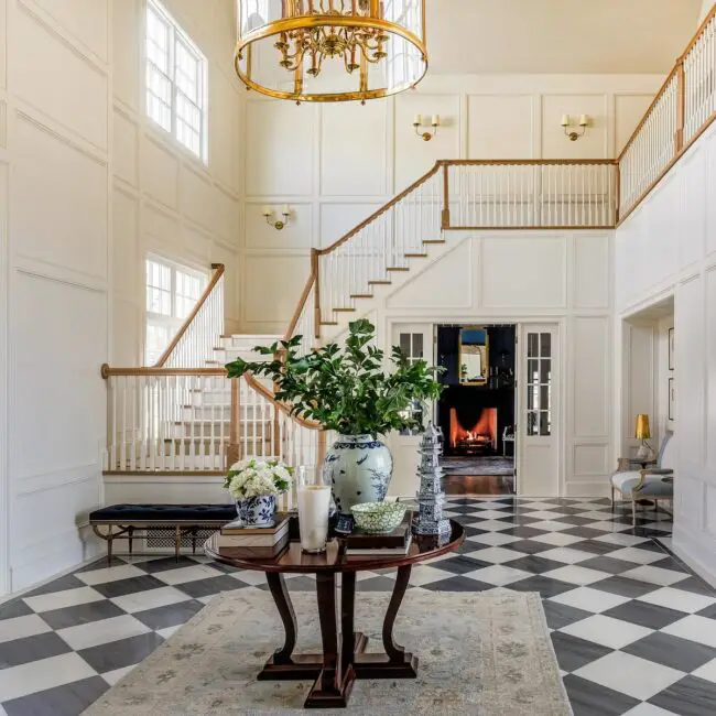 Classic Foyer Design with Elegant Features