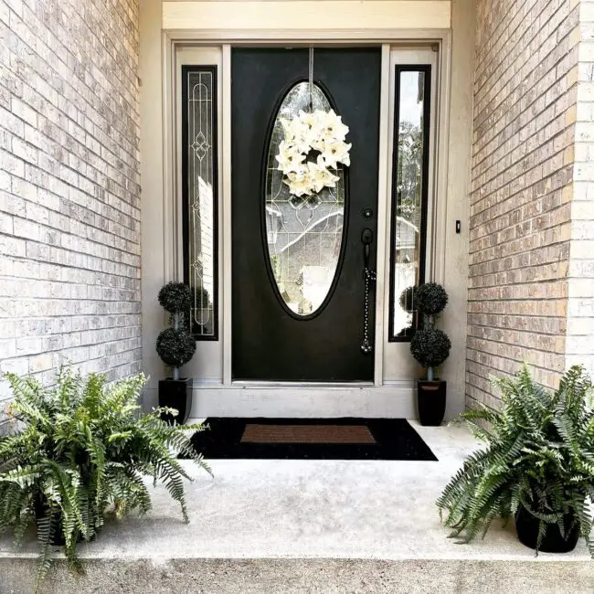 Modern and Polished Entryway