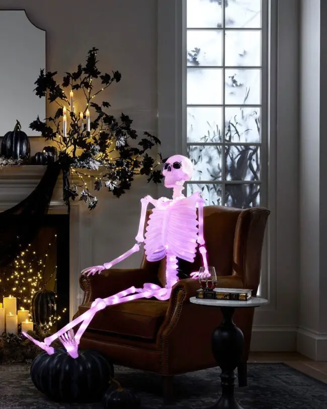 Glowing Skeleton Surprise Moment