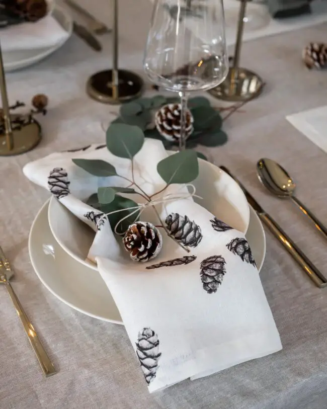 Pinecone Place Settings for a Natural Touch