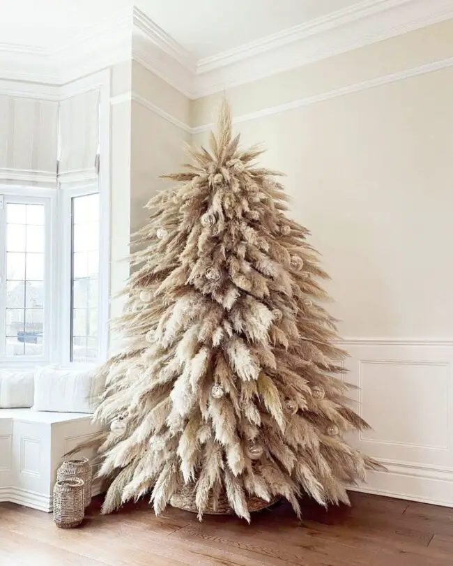 Pampas Grass Christmas Tree: Nature’s Fest