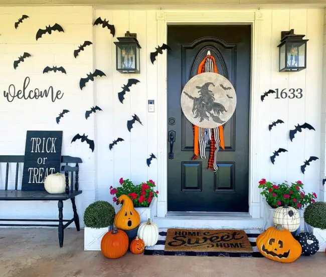 Witch-Themed Welcoming Entrance