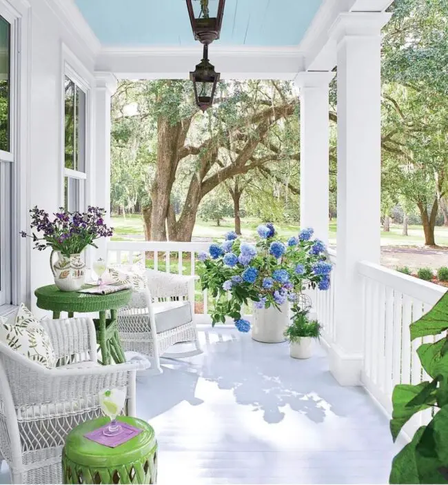 Southern Charm with a Pop of Color