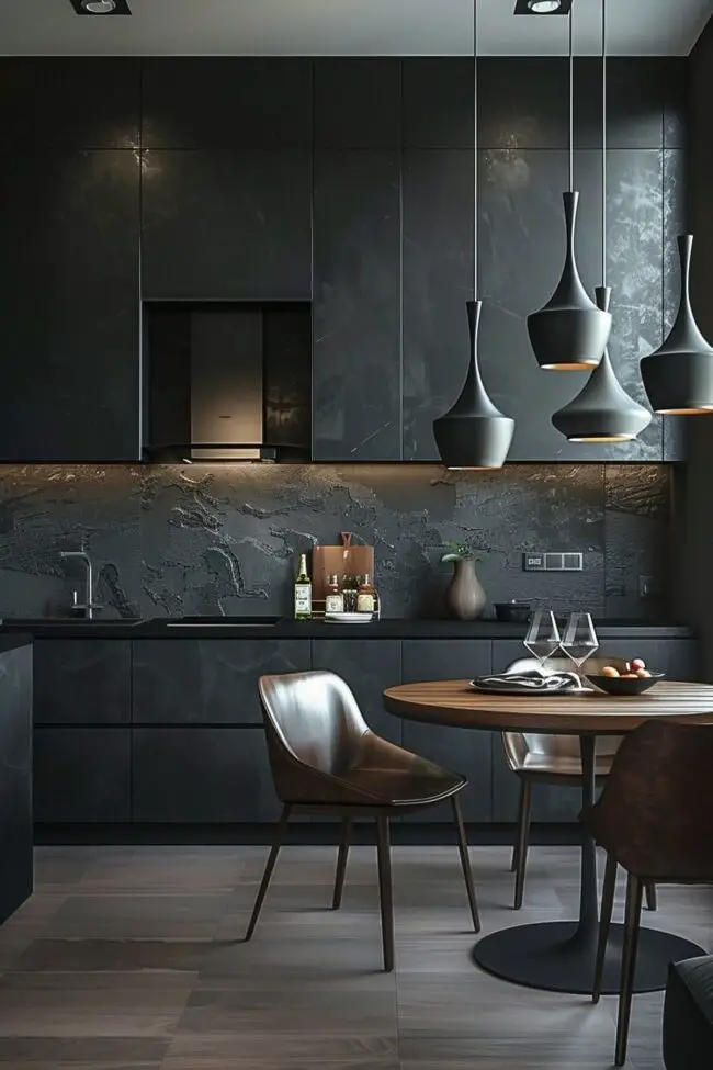 Chic Black and White Kitchen Design