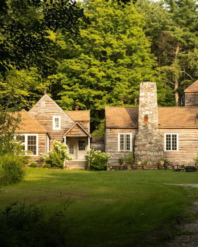 Rustic Stone Cottage Secluded in the Woods