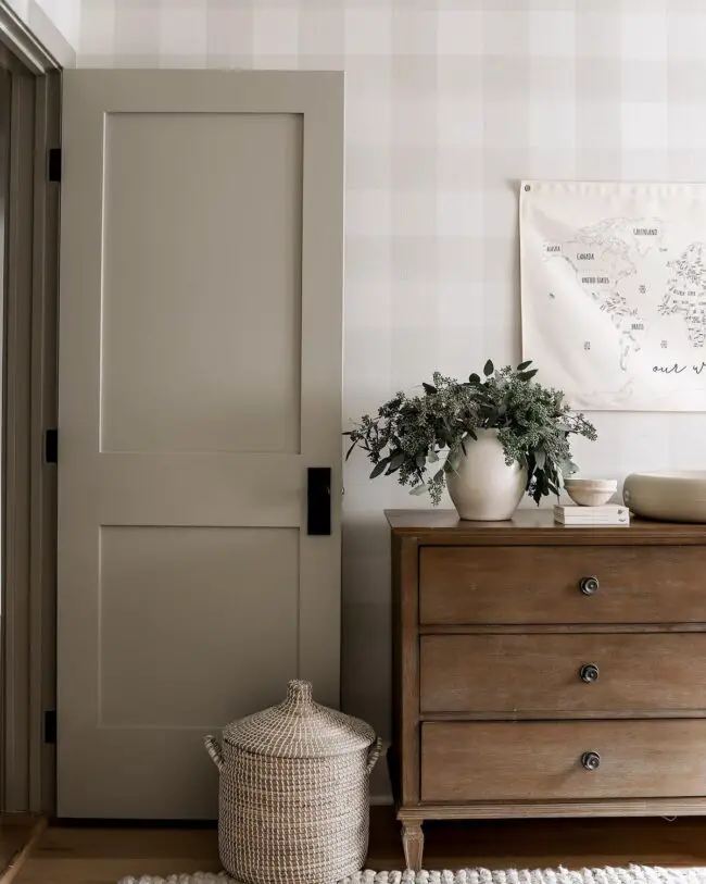 Beige Interior Door for a Neutral, Refined Look