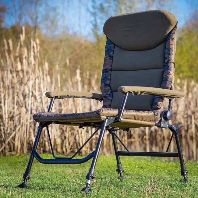 Throne of Tranquility: Ultimate Comfort Outdoors